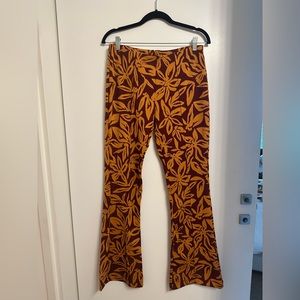 NWOT Flower print pants